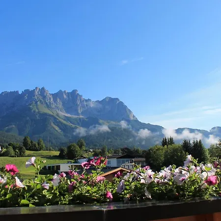 Daire Bichlers Ferienhaus Going am Wilden Kaiser